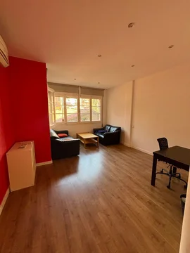 Piso en Gran Via de les Corts Catalanes, 736 - Foto 1