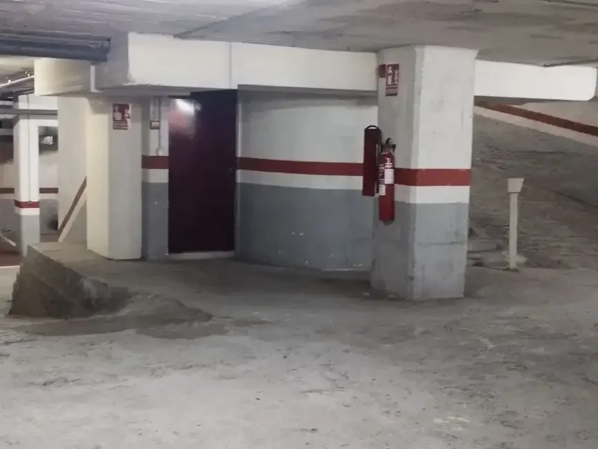 Garaje en  Carrer de la Constitució 127 - Foto 4