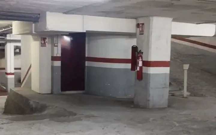 Garaje en  Carrer de la Constitució 127 - Foto 4