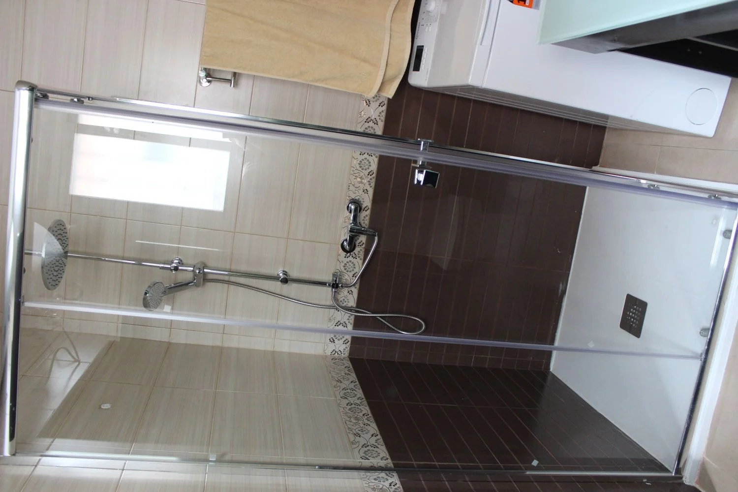 Chalet adosado en Barrio Valdeacederas - Foto 3