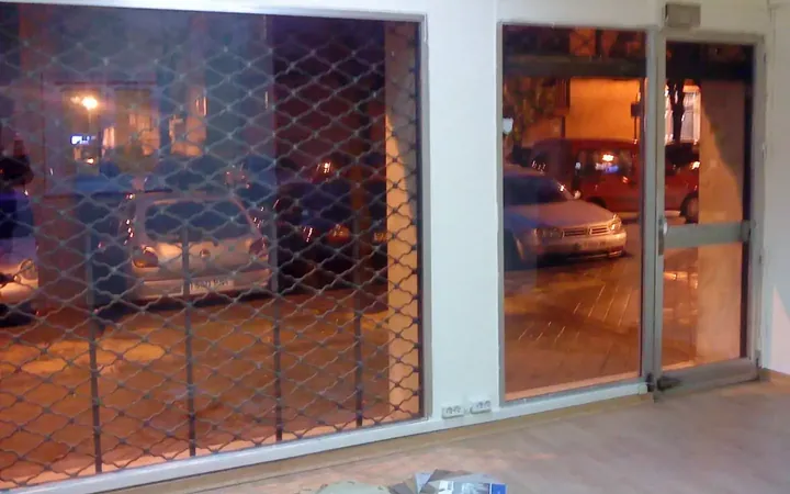 Local comercial en  Calle de la Marroquina 106 - Foto 4