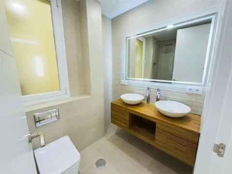 Piso en  Calle de Fernán González 36 - Foto 15