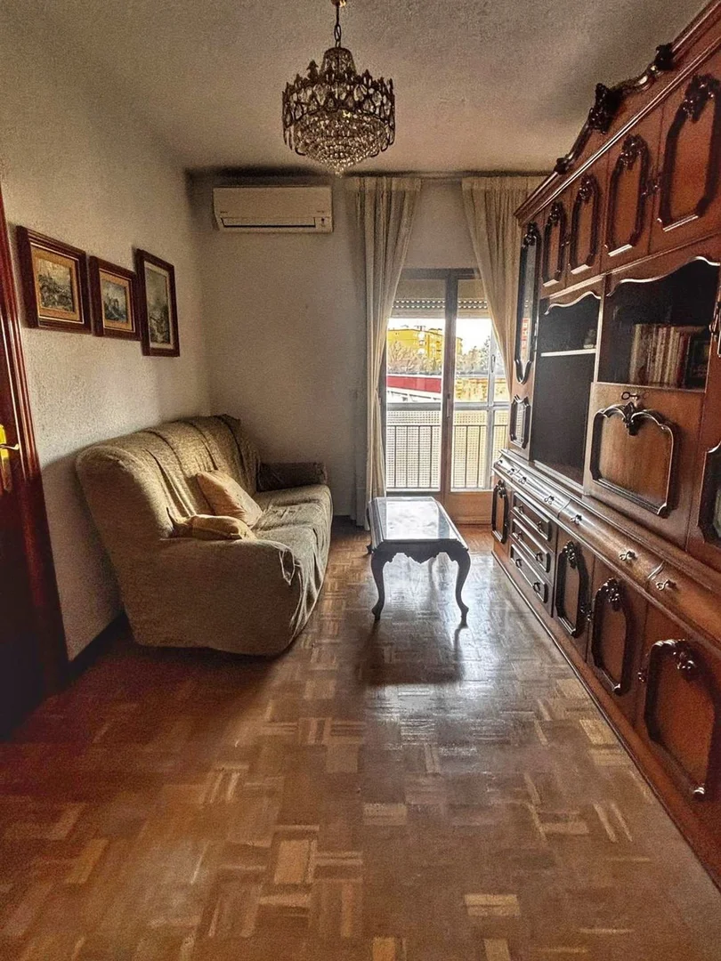 Piso en calle de Évora, 12 - Foto 2