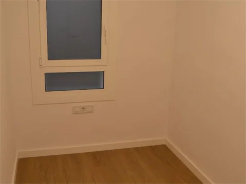 Piso en  Carrer de Josep Serrano 43 - Foto 31