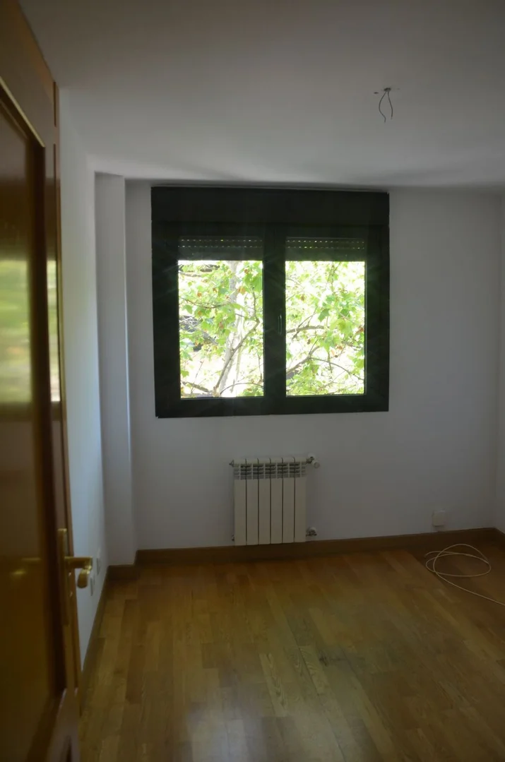 Piso en calle de la Bahía de Santander, 85 - Foto 5