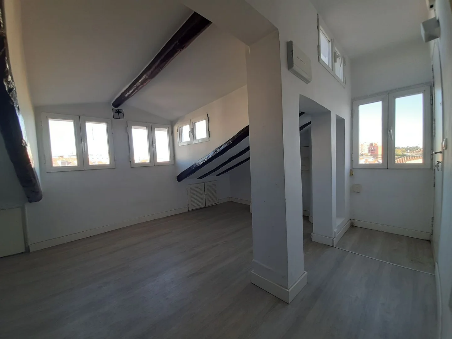 Ático en calle Huertas, 22 - Foto 1