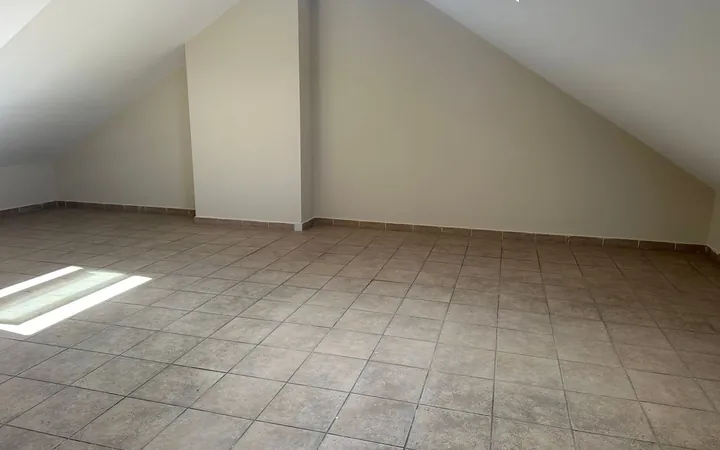 Chalet adosado en Calle de la Cueva de Montesinos, Tres Olivos - Valverde - Foto 12