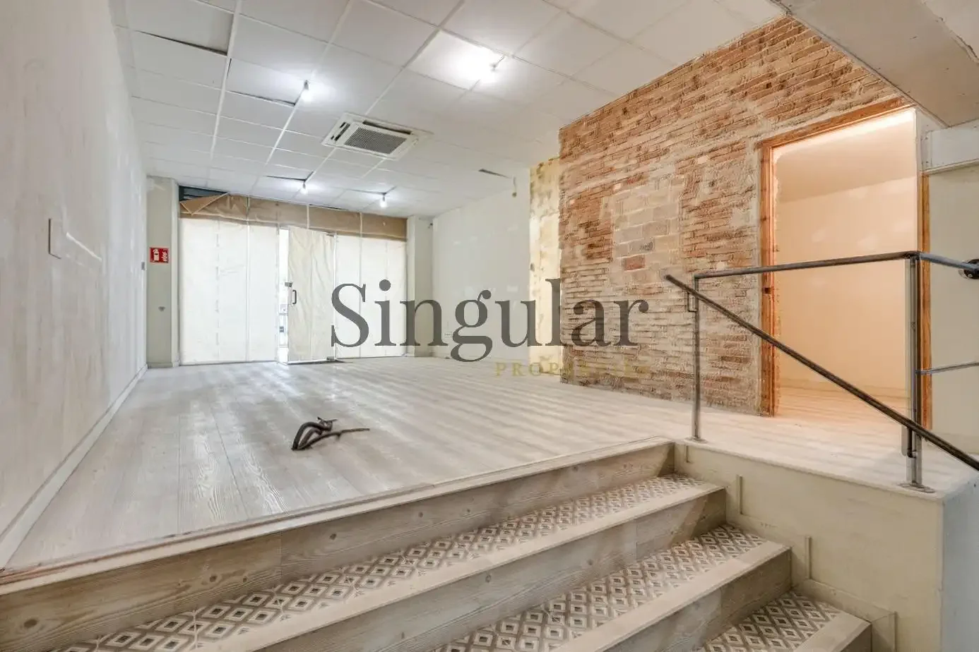 Local comercial en  Carrer de la Creu Coberta - Foto 7