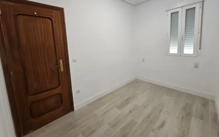 Piso en  Calle de Rodríguez San Pedro 25 - Foto 3