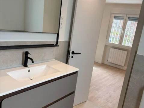 Piso en  Calle de Ascao 60 - Foto 25