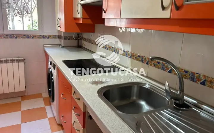 Piso en  Calle de Nuestra Señora del Villar - Foto 4