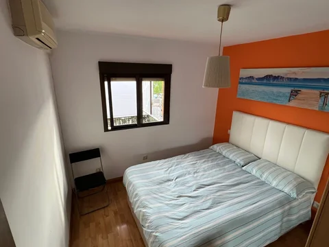 Piso en calle de Pont de Molins, 68 - Foto 3