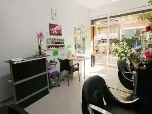 Local comercial en Barcelona, Navas - Foto 4