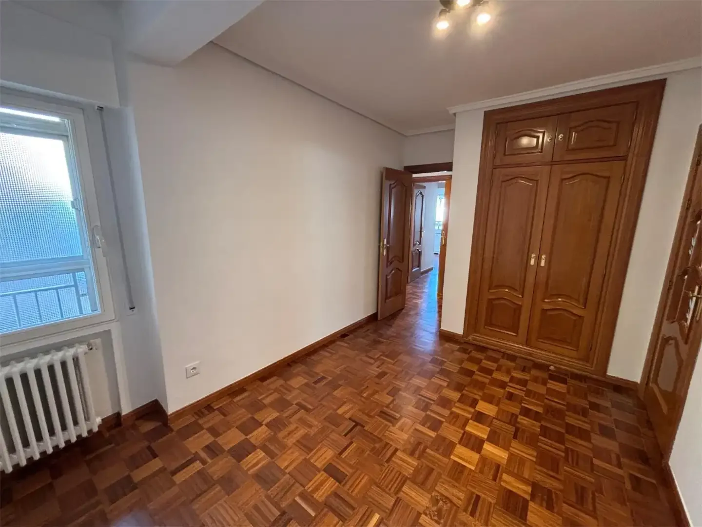Piso en  Calle de Eduardo Benot 2 - Foto 31