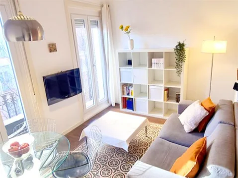 Piso en  Paseo de las Acacias 9 - Foto 2