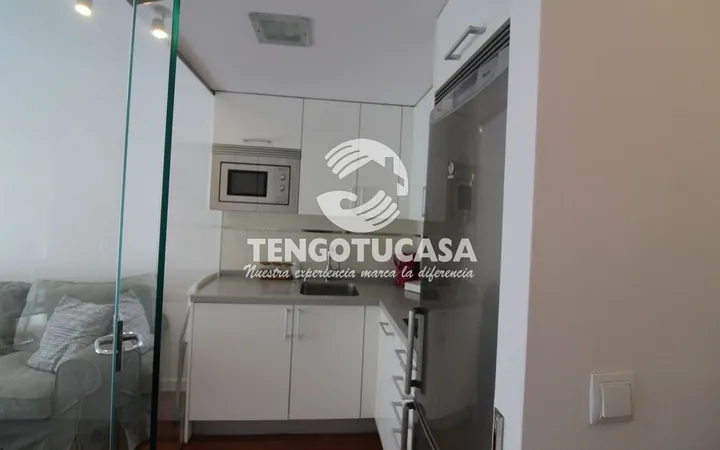 Piso en Calle de Ulises - Foto 10