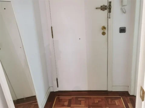 Piso en  Calle Isla Malaita 9 - Foto 3