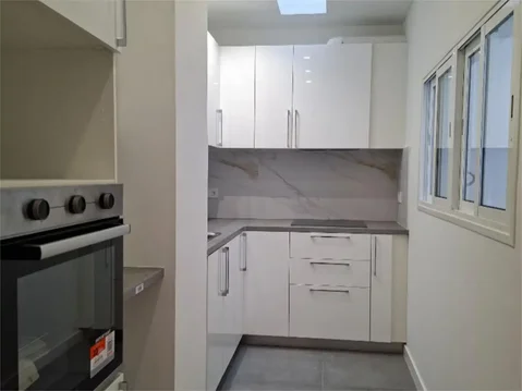 Piso en  Carrer de Septimània 50 - Foto 3