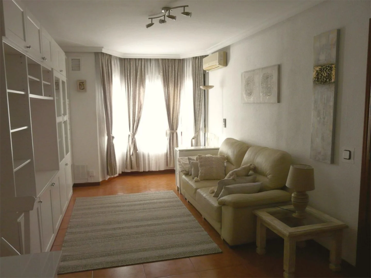 Piso en  Calle de Ledesma 10 - Foto 1