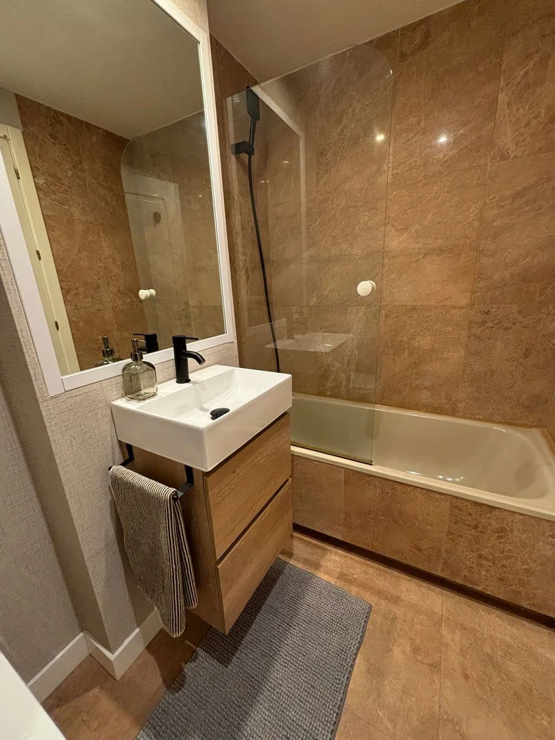 Piso en calle de Julián Camarillo, 59 - Foto 8