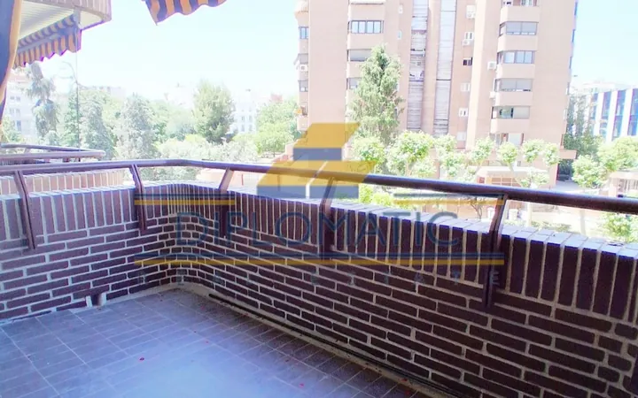 Piso en Calle del Maestro Alonso - Foto 2