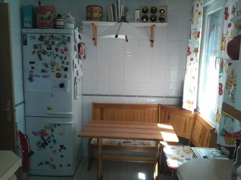 Piso en calle Principal s/n Pares - Foto 1
