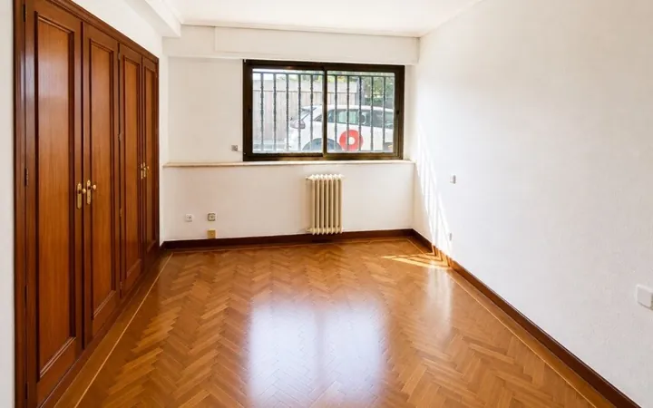 Piso en Calle Orgaz, Comillas - Foto 1