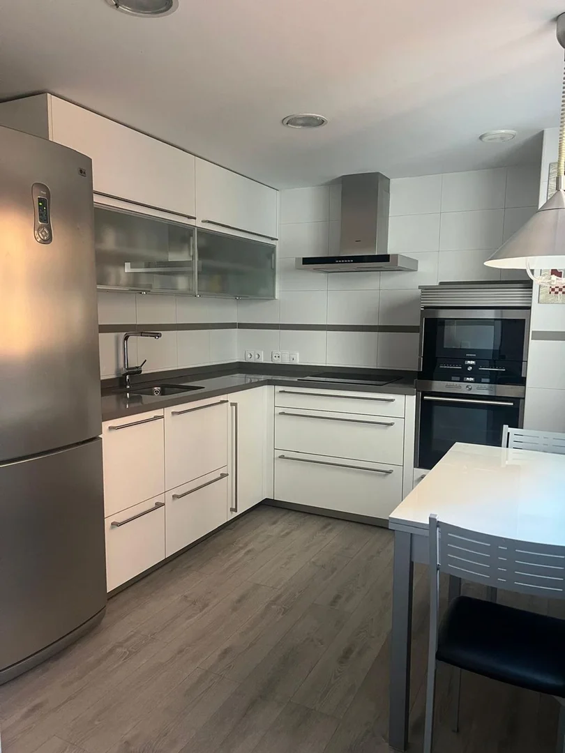 Piso en calle del Monasterio de Sobrado, 6 - Foto 3