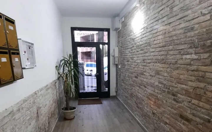 Piso en Calle de Josep Sangenís, 50 - Foto 2