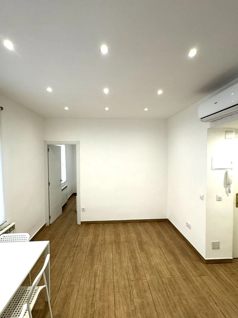 Piso en Calle de la Reina Mercedes, 8, Cuatro Caminos - Foto 4