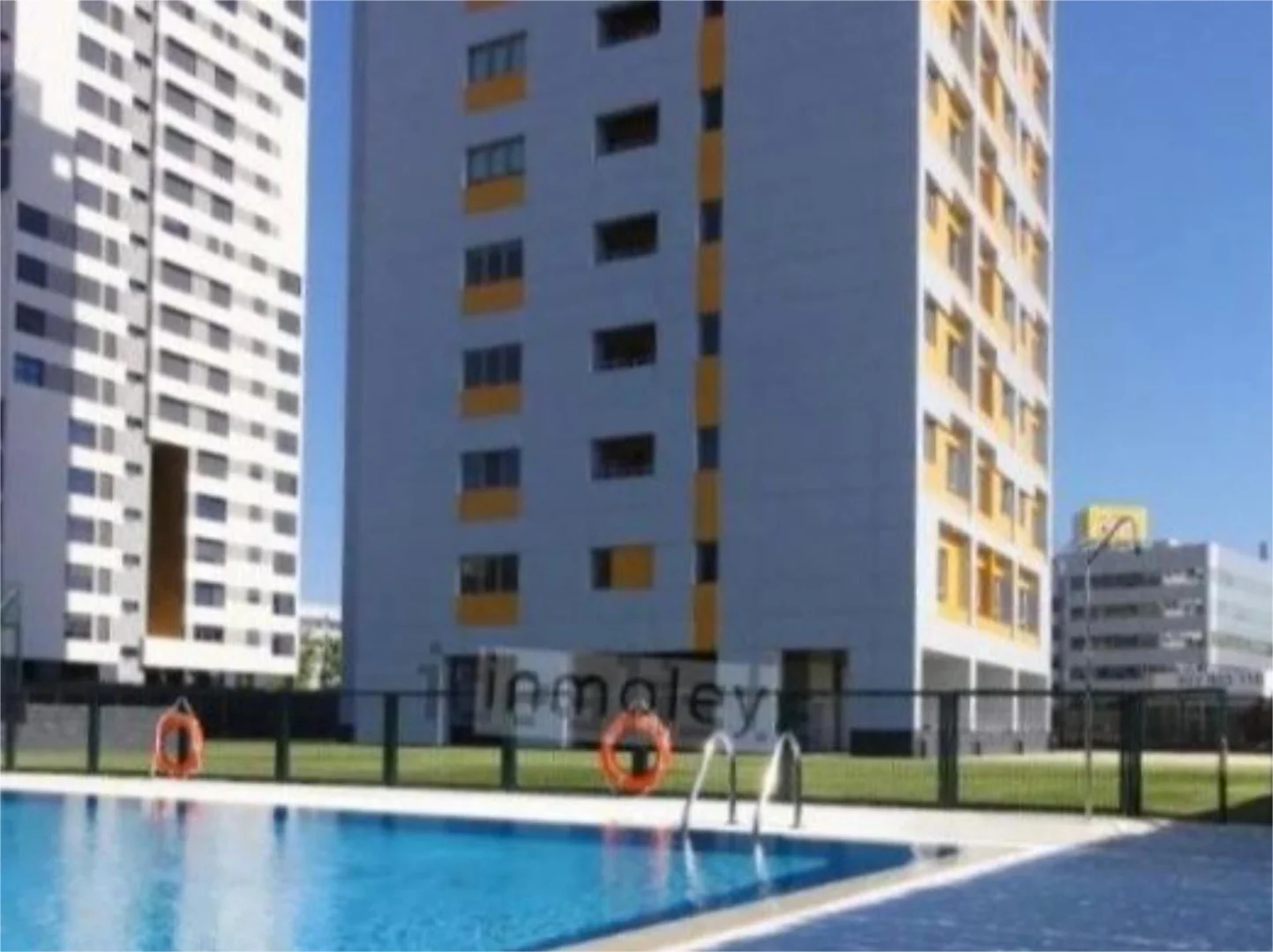 Piso en  Calle de Dulce Chacón 23 - Foto 2