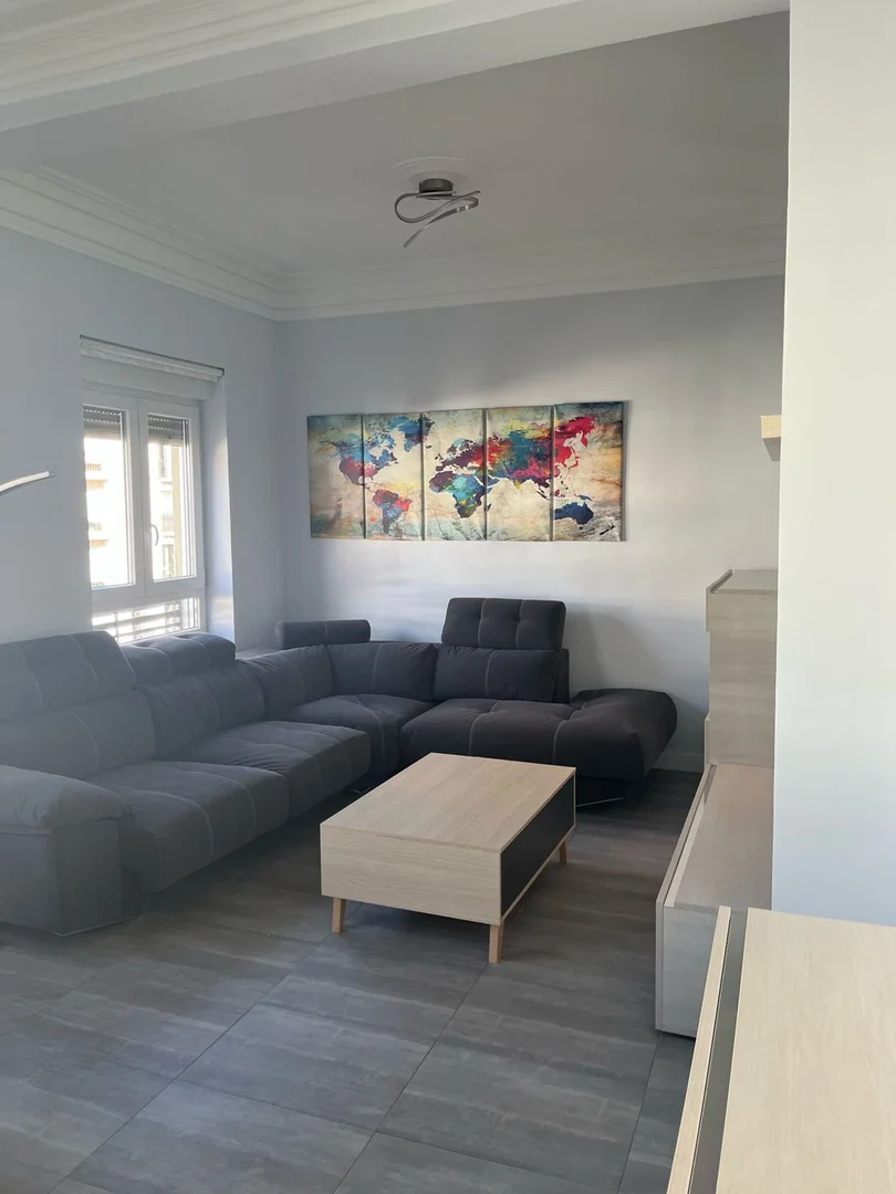 Piso en calle de Cea Bermúdez, 13 - Foto 1