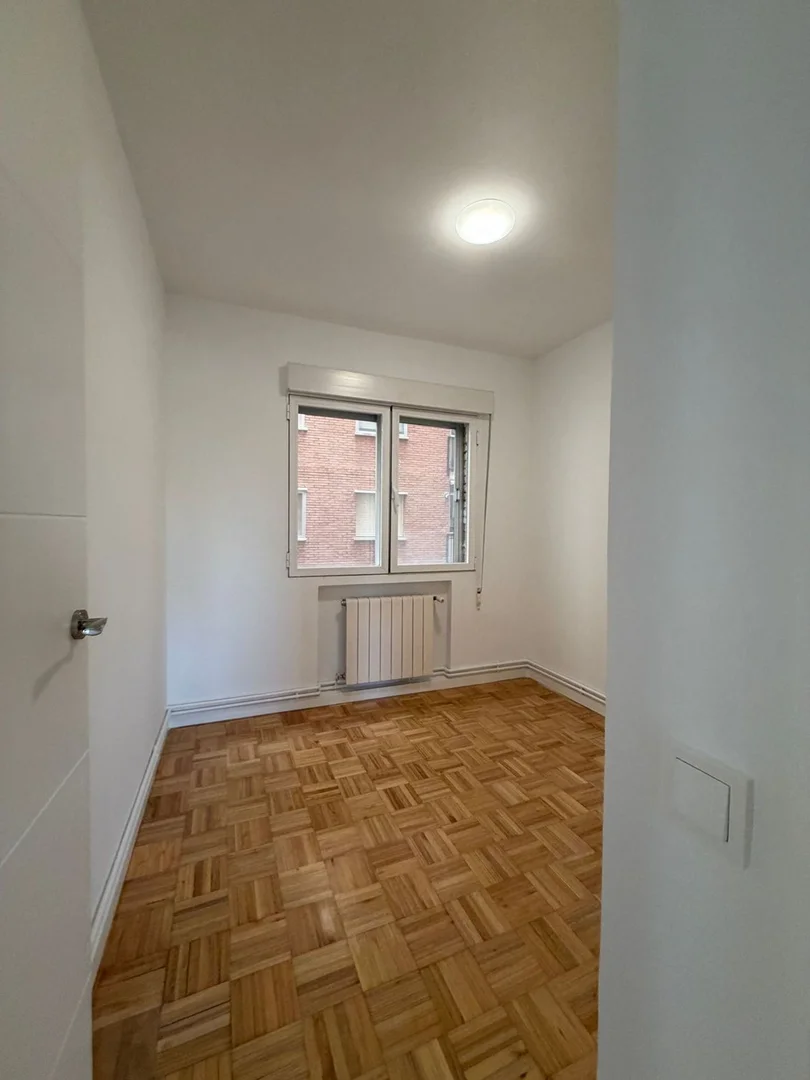 Piso en Avenida de Monforte de Lemos - Foto 45