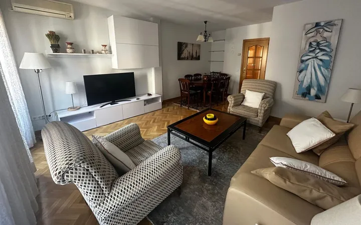 Piso en Adelfas, Adelfas - Foto 1