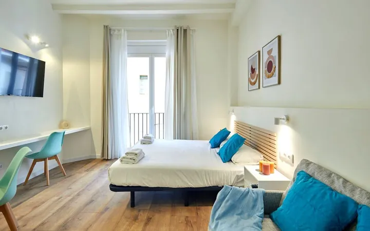Estudio en Calle de Sant Antoni Abat, 37, El Raval - Foto 1