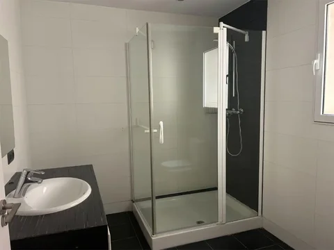 Piso en  Calle de la Peña Santa 16 - Foto 8