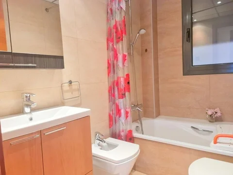 Piso en calle de Ramon Turró, 220 - Foto 4