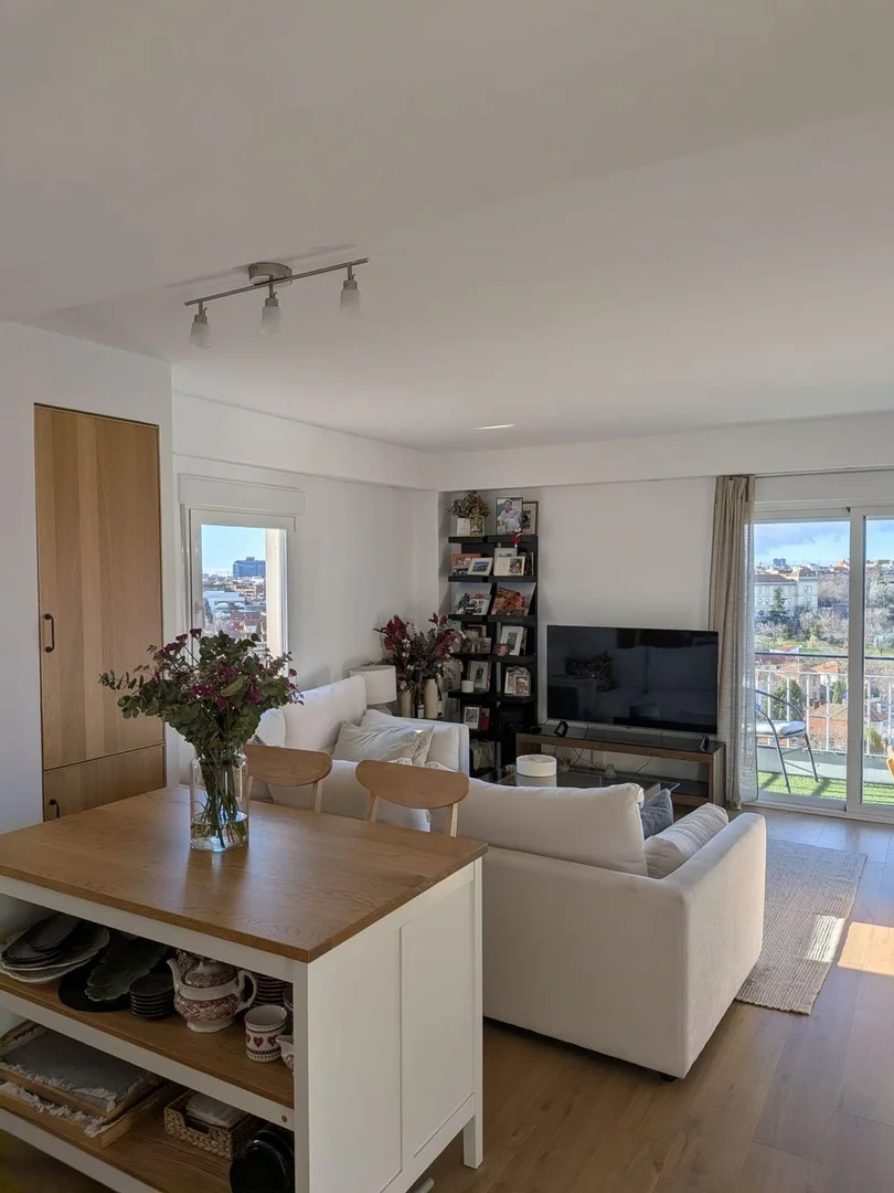 Piso en calle de Víctor de la Serna, 16 - Foto 3