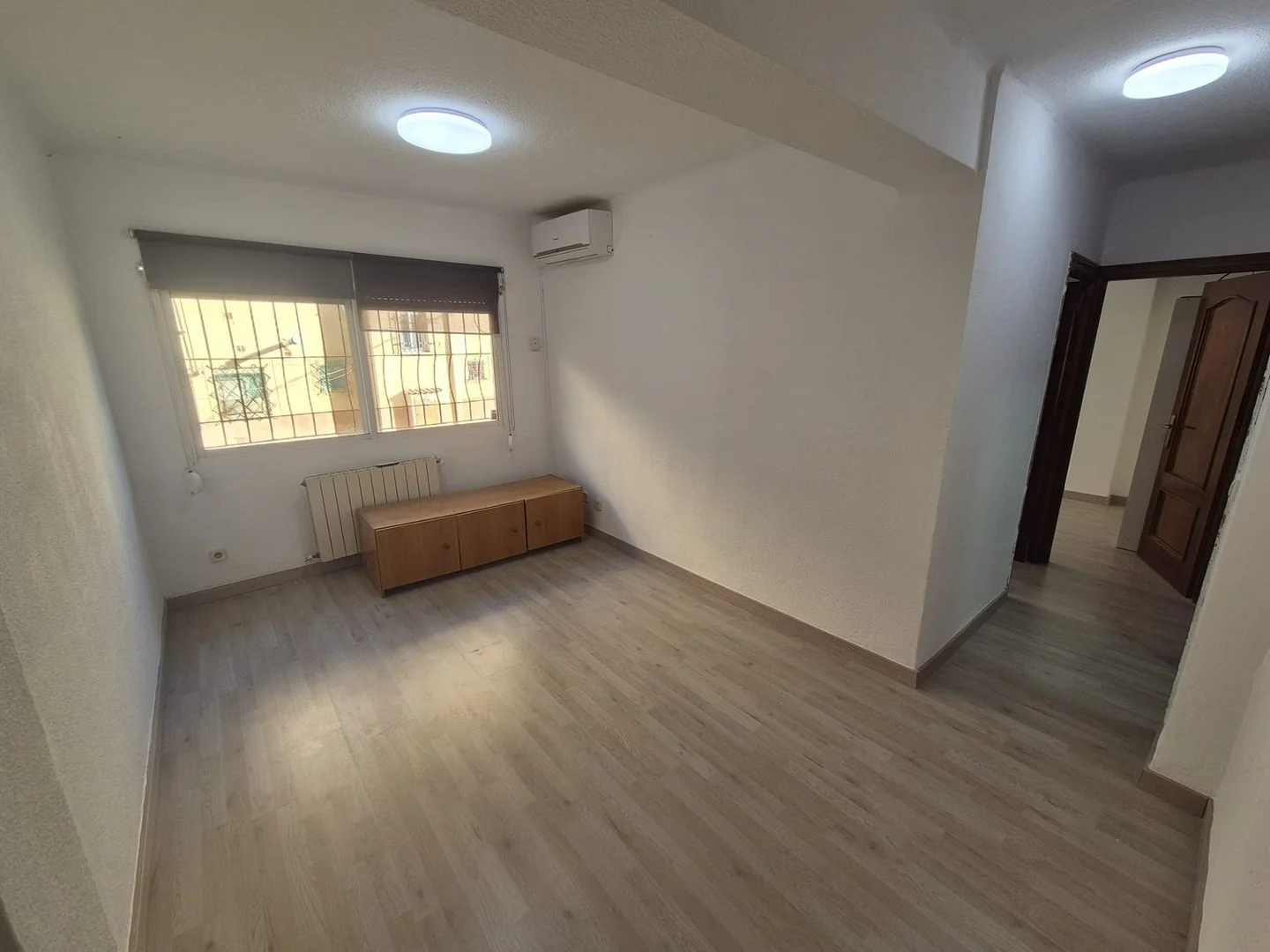 Piso en calle de Avefría, 33 - Foto 1