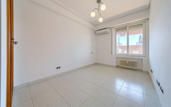 Piso en Calle de San Bernardo, 107, Arapiles - Foto 10