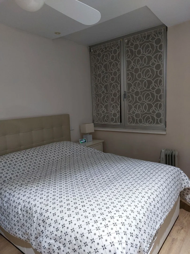 Estudio en calle de Almagro, 10 - Foto 2