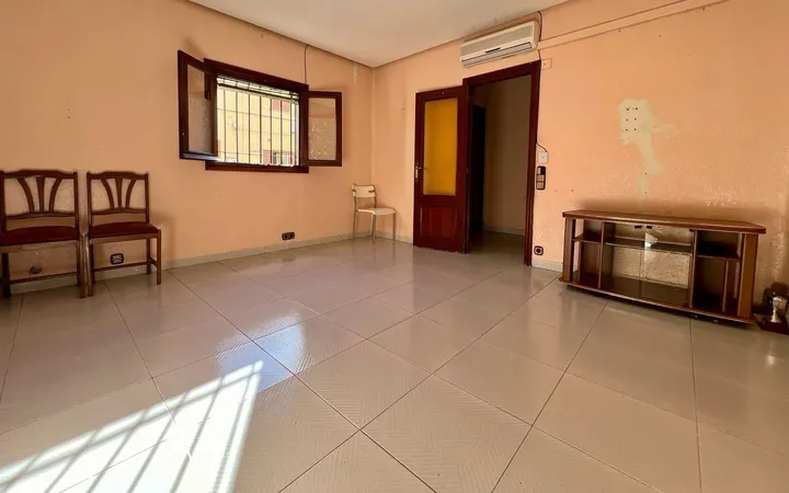 Chalet adosado en Calle de Chindasvinto, 28, San Isidro - Foto 1