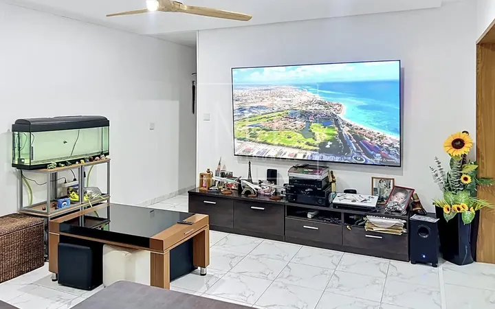 Planta baja en  Avenida QUINTA - Foto 1