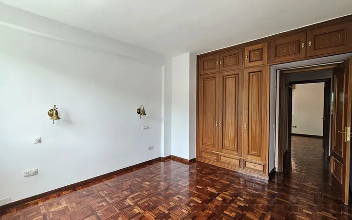 Piso en Calle de la Isla de Oza, 76, Ciudad Universitaria - Foto 18
