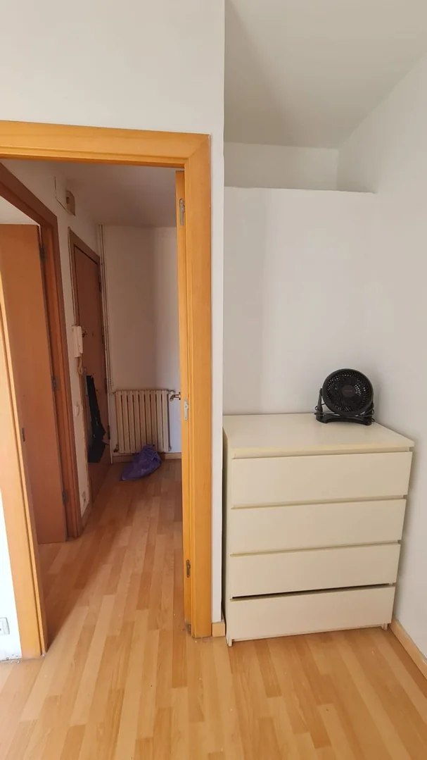 Piso en Calle de Besalú, 8, El Camp de l'Arpa del Clot - Foto 9