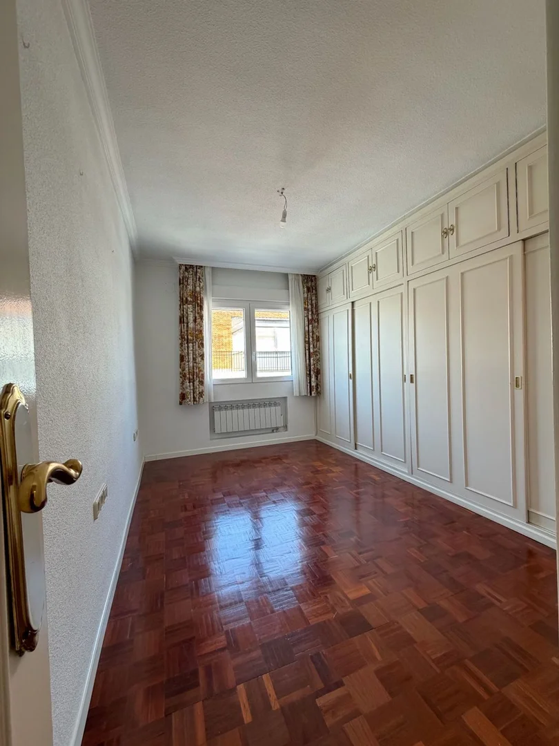 Piso en calle de Clara del Rey, 37 - Foto 5