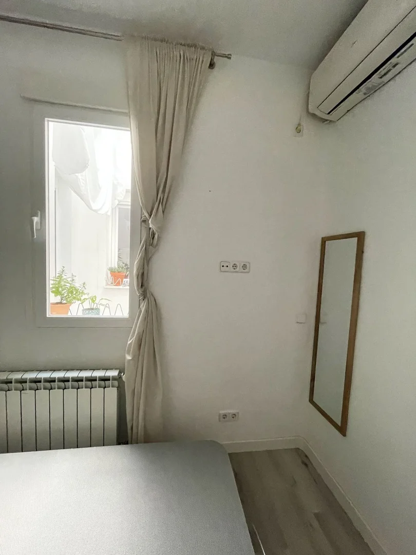 Piso en calle de Embajadores, 113 - Foto 8