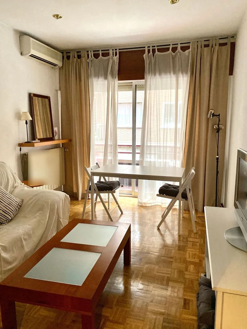 Piso en calle de Ruiz Perelló, 15