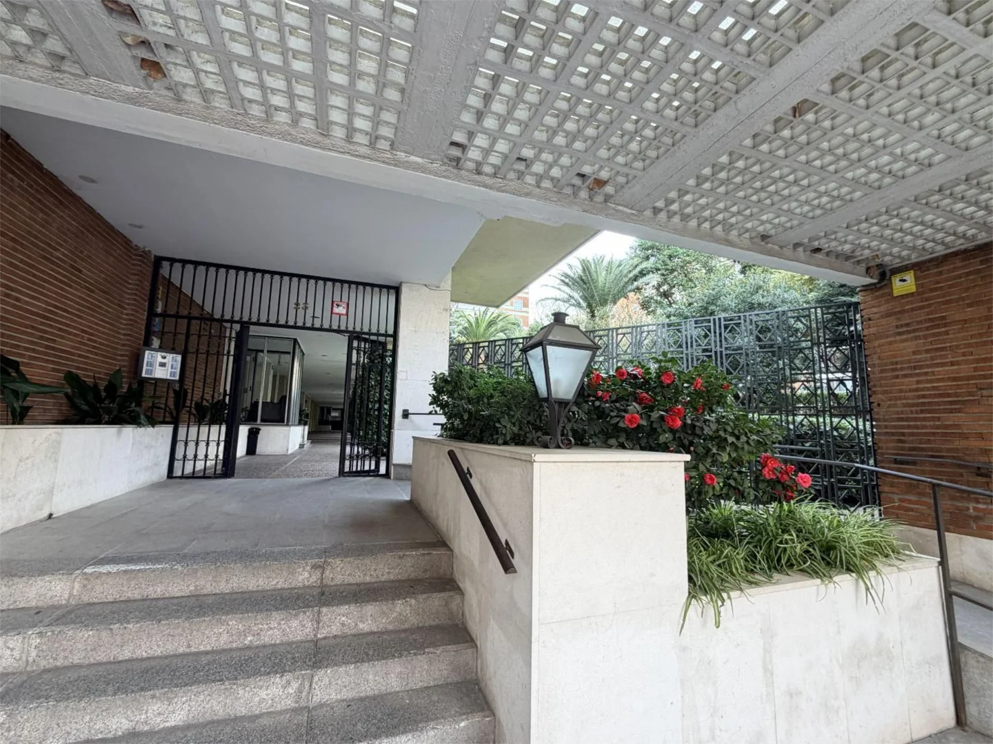 Piso en  Paseo de San Francisco de Sales 23 - Foto 1