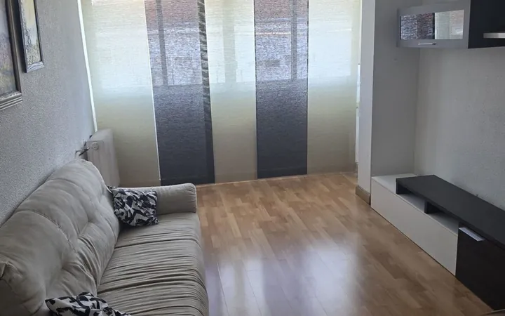 Piso en Calle de las Hermanas Alonso Barceló, 16, Vista Alegre - Foto 1